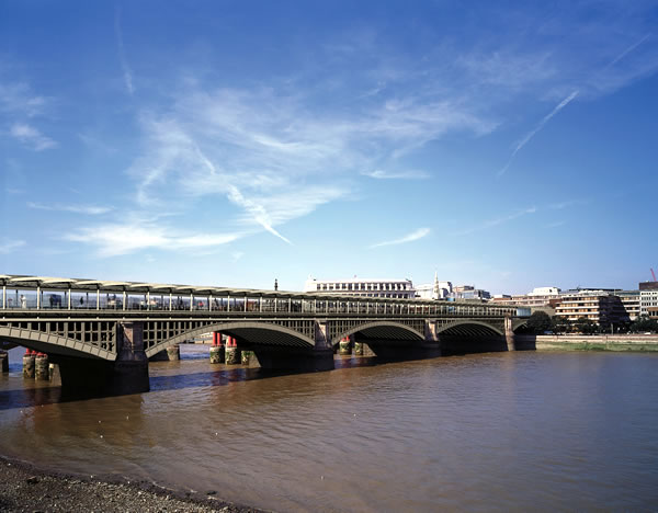 VIEWOFBRIDGEWITHNEWROOF